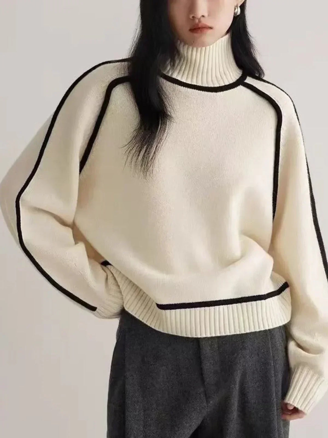 Clarisse - Elegant Turtleneck sweater